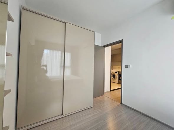 room interior of Life Asoke Hype
