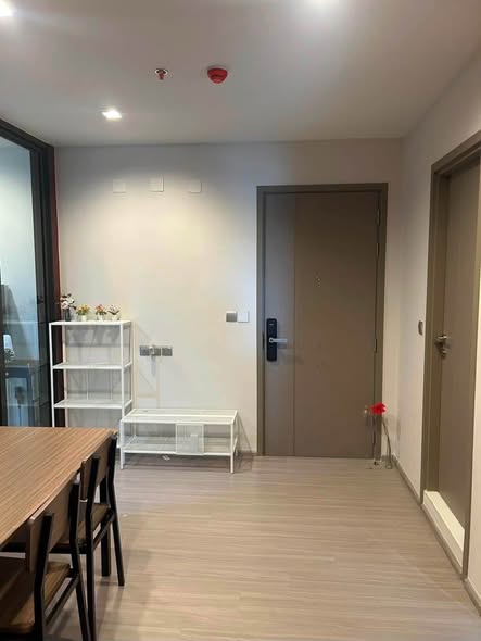 room interior of Life Asoke Hype