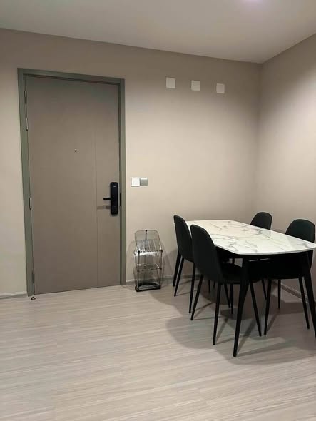 room interior of Life Asoke Hype