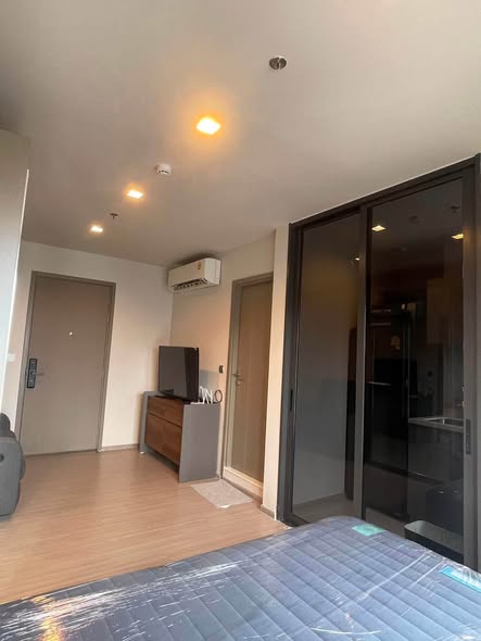 room interior of Life Asoke Hype