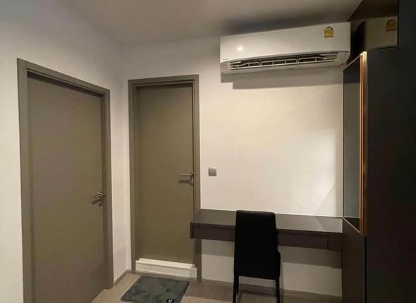 room interior and kitchen of Life Asoke Hype