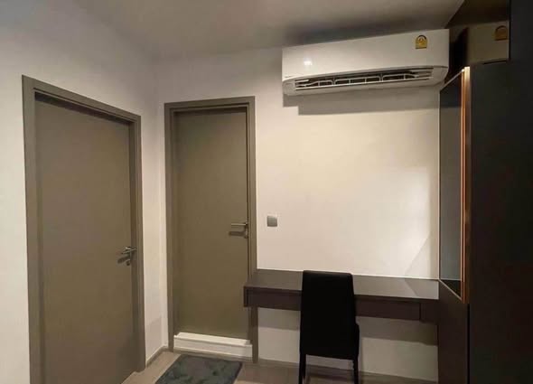 room interior and kitchen of Life Asoke Hype