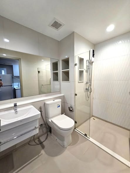 bathroom of Life Ladprao