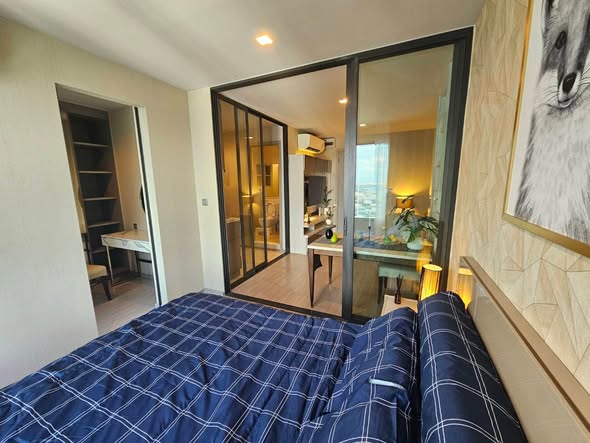 bedroom and room interior of Life Ladprao