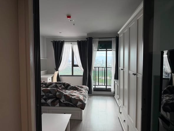 bedroom and room interior of Life Ladprao