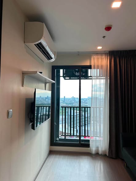 room interior of Life Ladprao