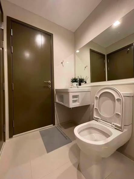 bathroom of Life Ladprao Valley