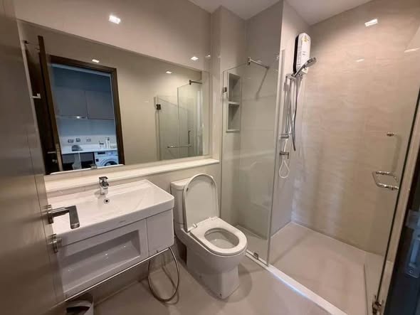 bathroom of Life Ladprao Valley