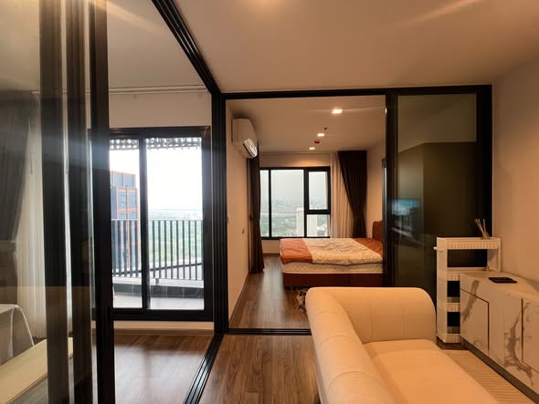 bedroom and room interior of Life Ladprao Valley