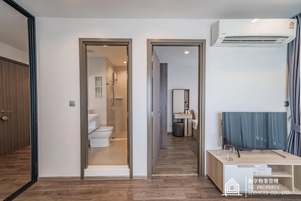 bedroom and room interior of Life Ladprao Valley
