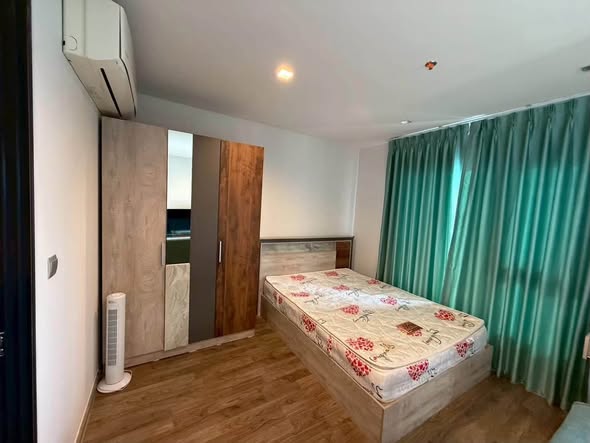bedroom and room interior of Life Ladprao Valley