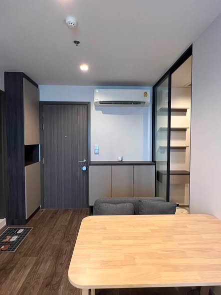 room interior of Life Ladprao Valley