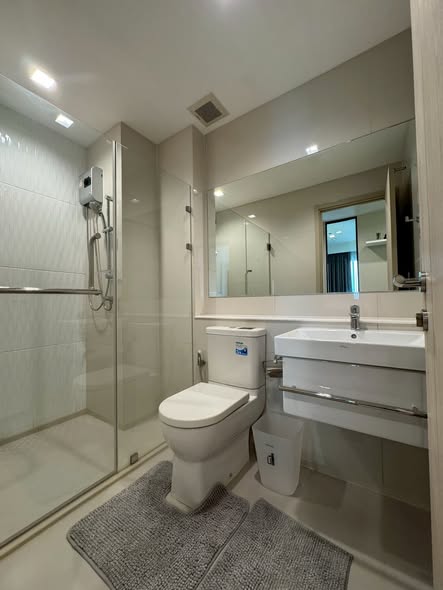 bathroom of Life One Wireless