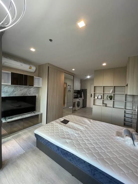 bedroom of Life One Wireless