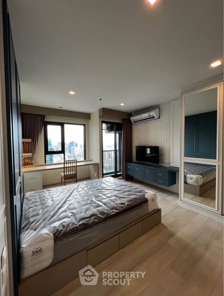 bedroom of Life One Wireless