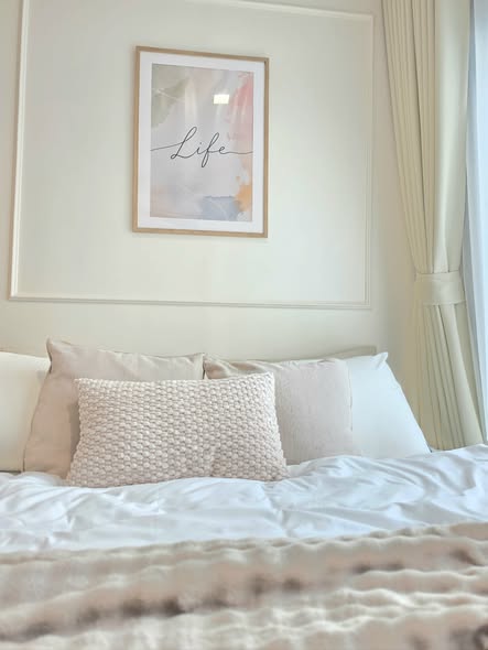 bedroom of Life One Wireless