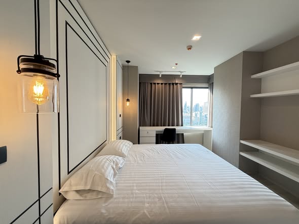 bedroom of Life One Wireless