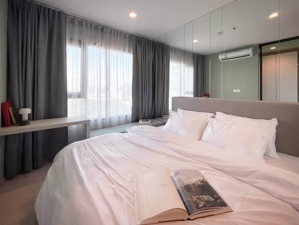 bedroom of Life One Wireless