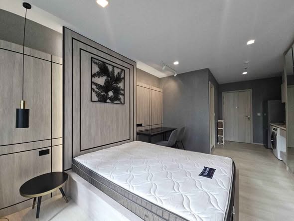 bedroom of Life One Wireless