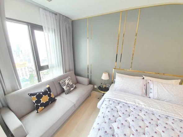 bedroom of Life One Wireless