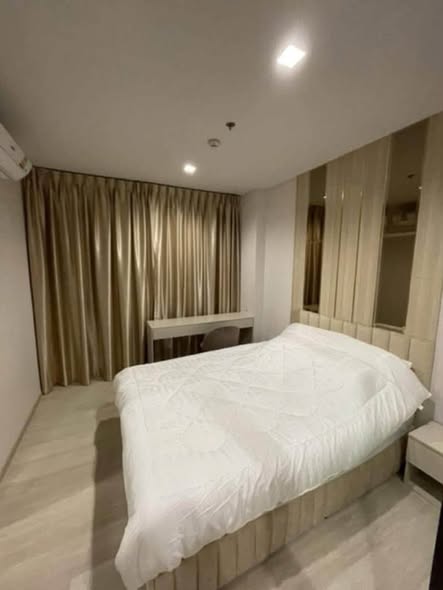 bedroom of Life One Wireless