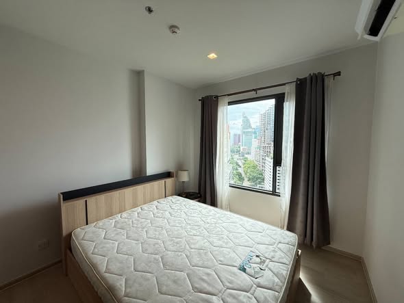 bedroom of Life One Wireless