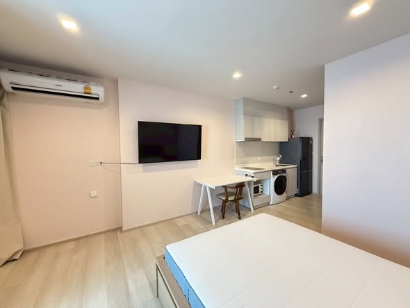 bedroom of Life One Wireless