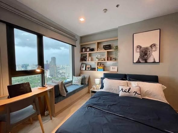 bedroom of Life One Wireless