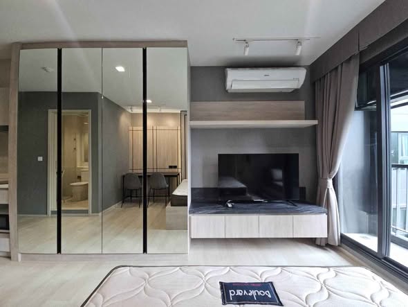 bedroom and room interior of Life One Wireless