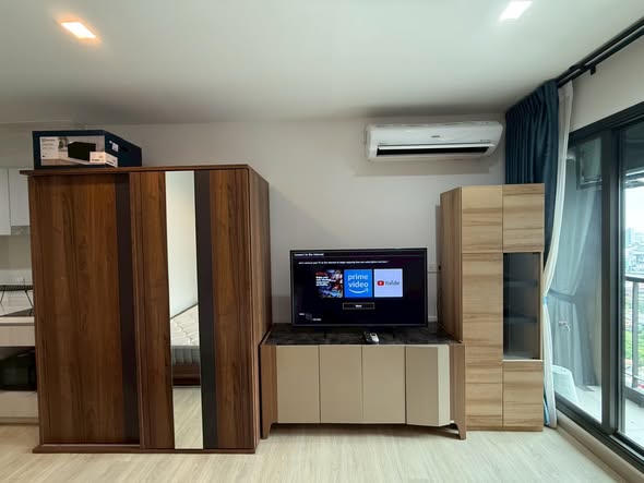 bedroom and room interior of Life One Wireless