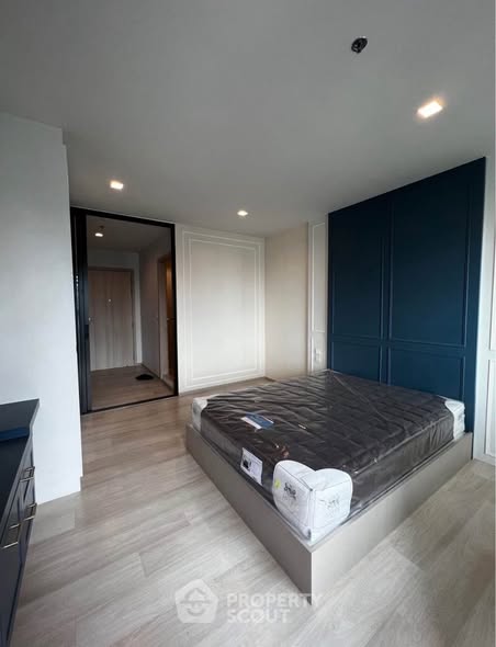 bedroom and room interior of Life One Wireless