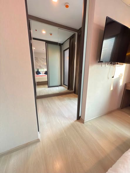 bedroom and room interior of Life One Wireless