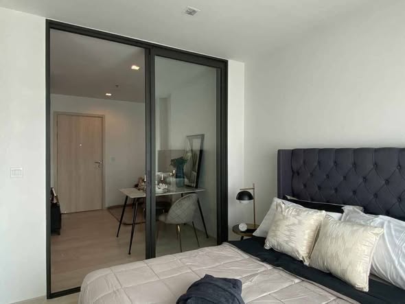 bedroom and room interior of Life One Wireless