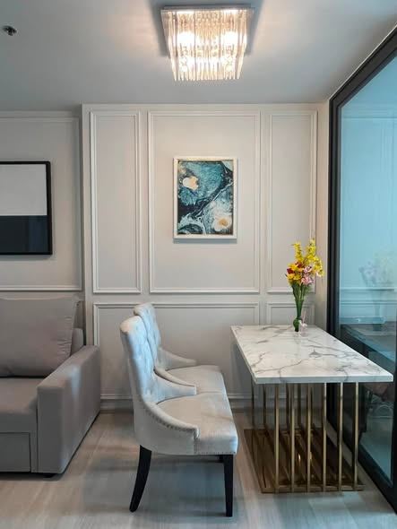 living room and room interior of Life One Wireless