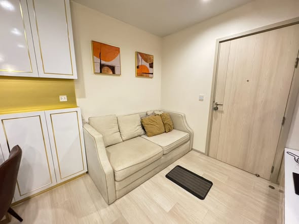 living room and room interior of Life One Wireless