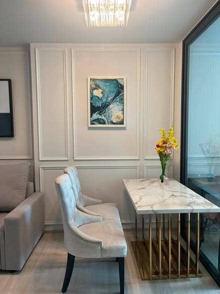 living room and room interior of Life One Wireless
