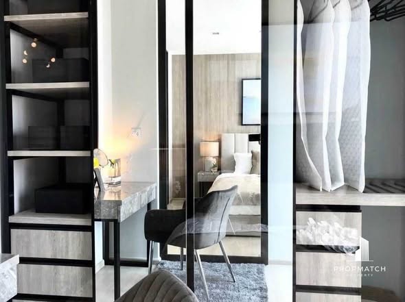 living room and room interior of Life One Wireless