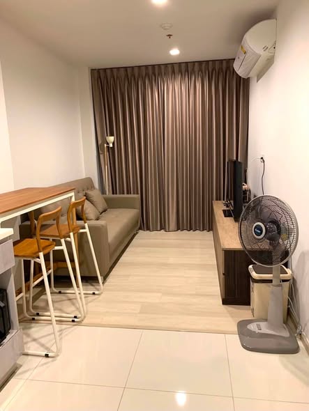 room interior of Life One Wireless