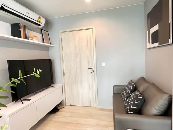 room interior of Life One Wireless