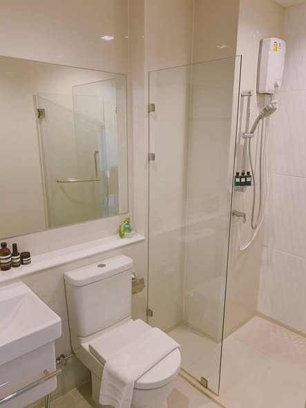 room interior and bathroom of Life One Wireless