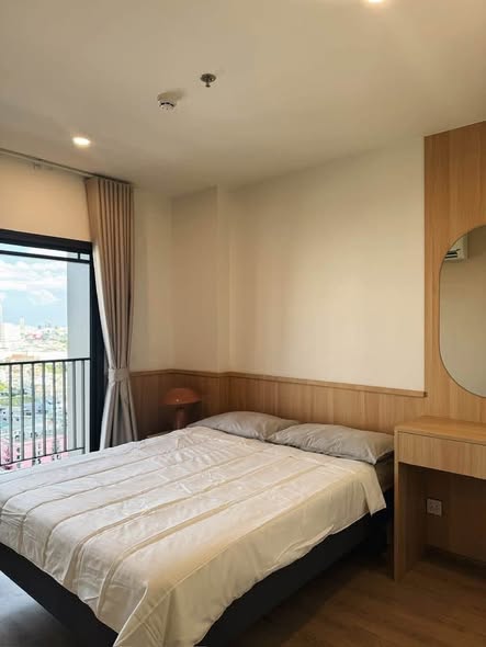 bedroom of Life Rama 4 – Asoke