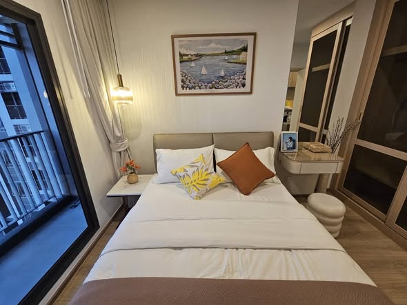 bedroom of Life Rama 4 – Asoke