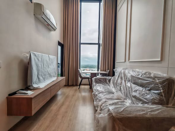 bedroom and bathroom of Life Rama 4 – Asoke