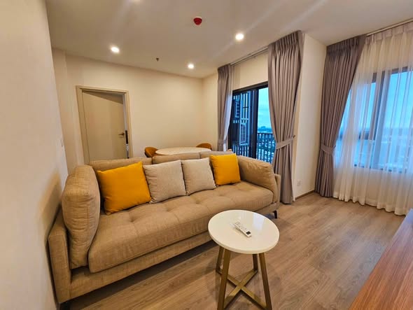 bedroom and living room of Life Rama 4 – Asoke
