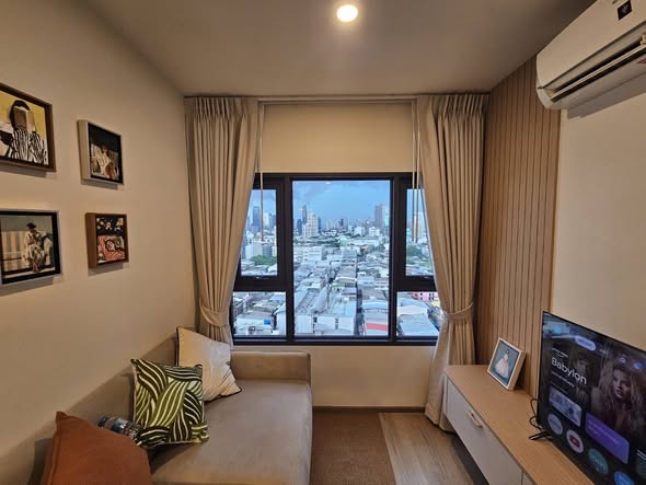 bedroom and living room of Life Rama 4 – Asoke