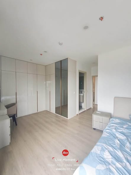 bedroom and room interior of Life Rama 4 – Asoke