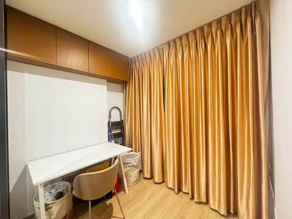 bedroom and room interior of Life Rama 4 – Asoke