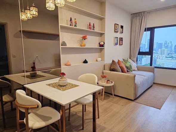 living room and room interior of Life Rama 4 – Asoke