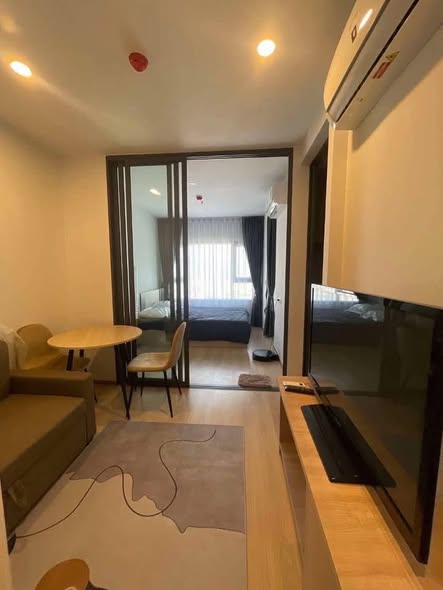 living room and room interior of Life Rama 4 – Asoke