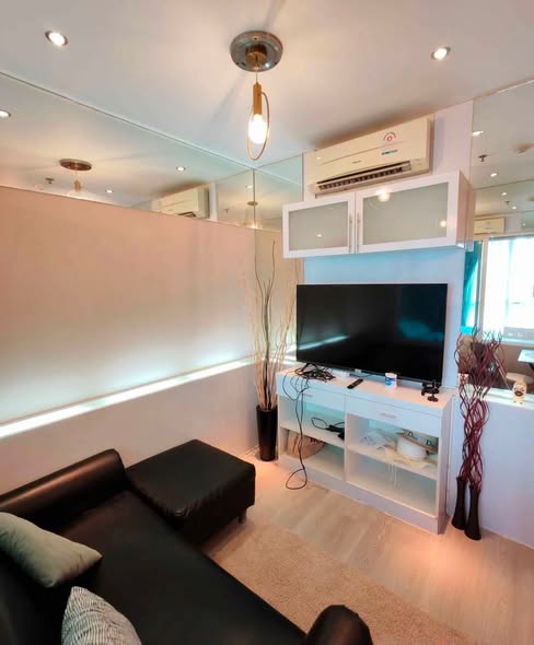 bedroom and living room of Life Ratchadapisek